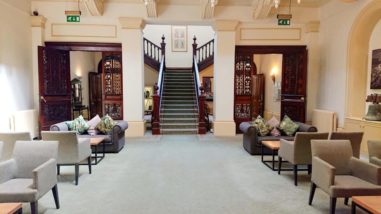 פאווי Trenython Manor Resort מראה חיצוני תמונה